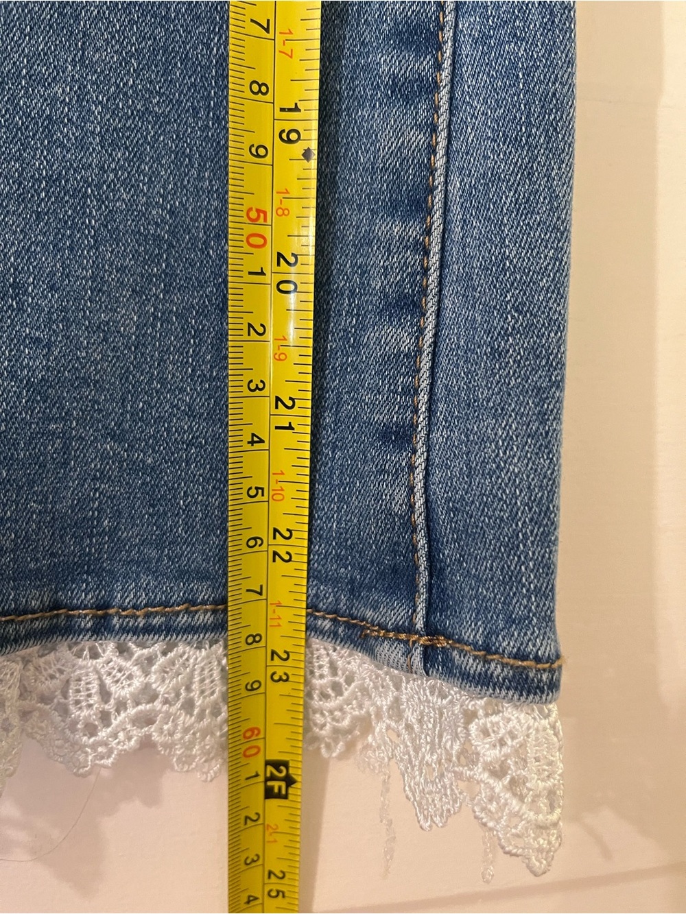 NWT Coco + Carmen Light Blue Flare Crop Jeans with Lace Hem - Picture 10 of 10